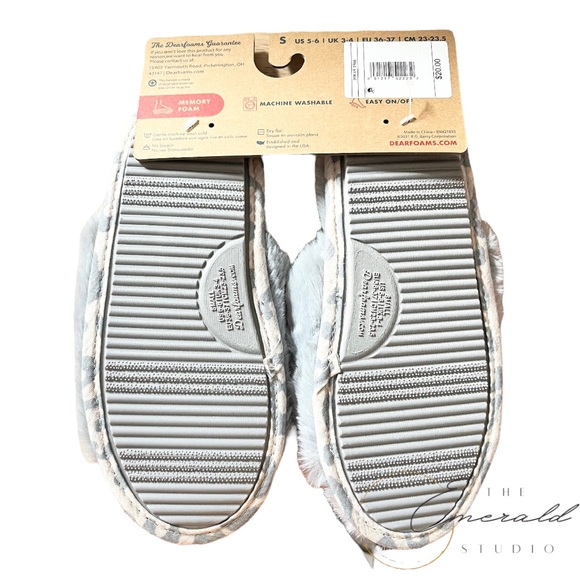 NWT Dluxe by Dearfoams Blue "Mom Boss" Faux Fur Slide House Slipper - Picture 3 of 3